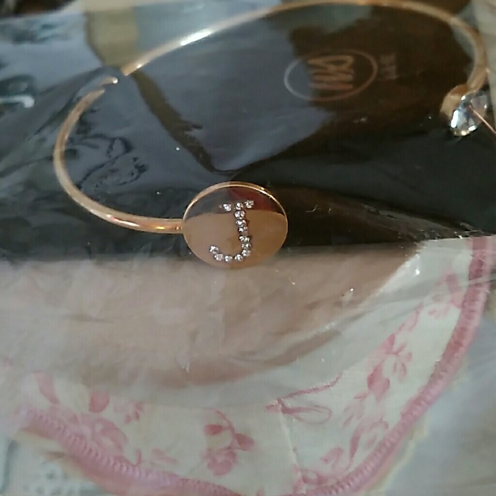 Intial bracelet " J "